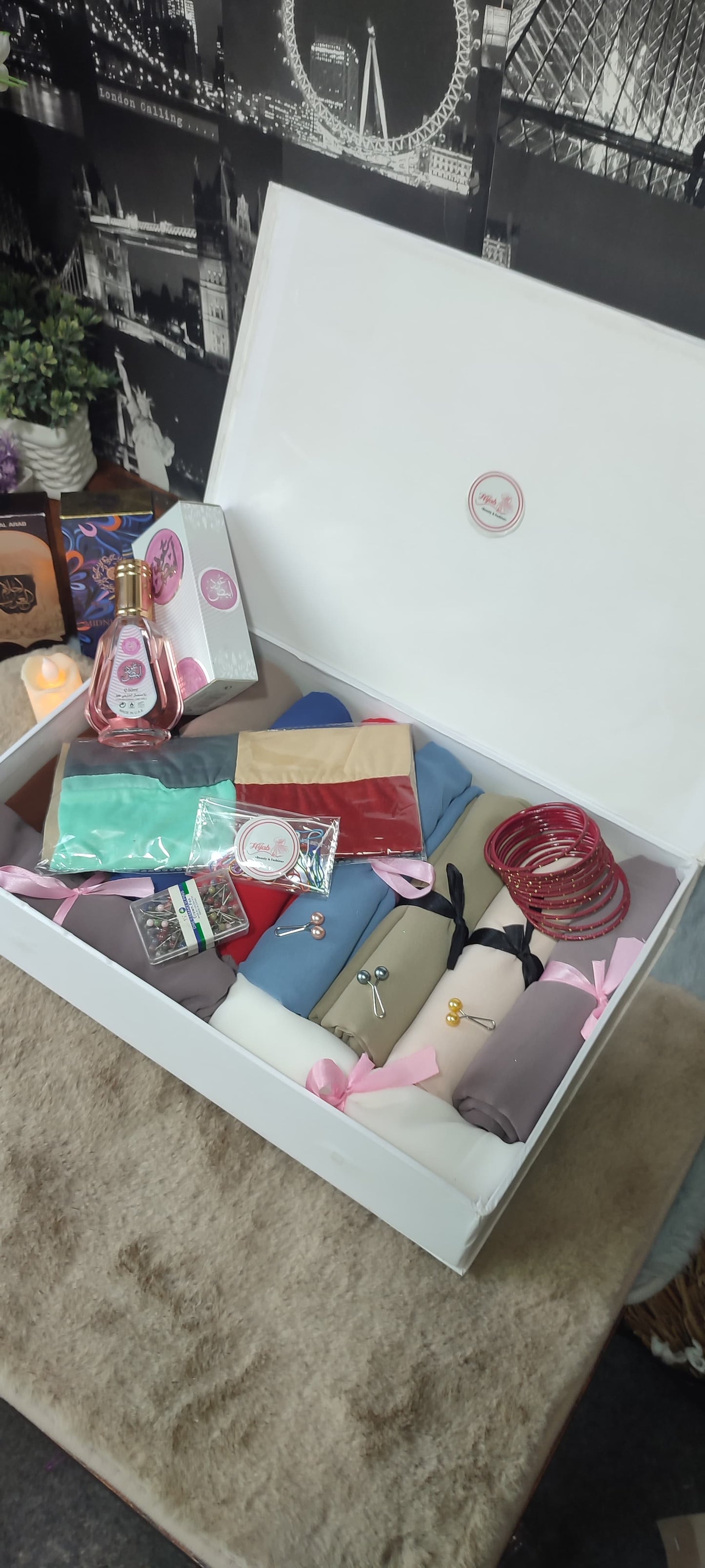 Premium Hijab Gift Box – Deluxe Edition | 10 Hijabs with Perfume & Accessories