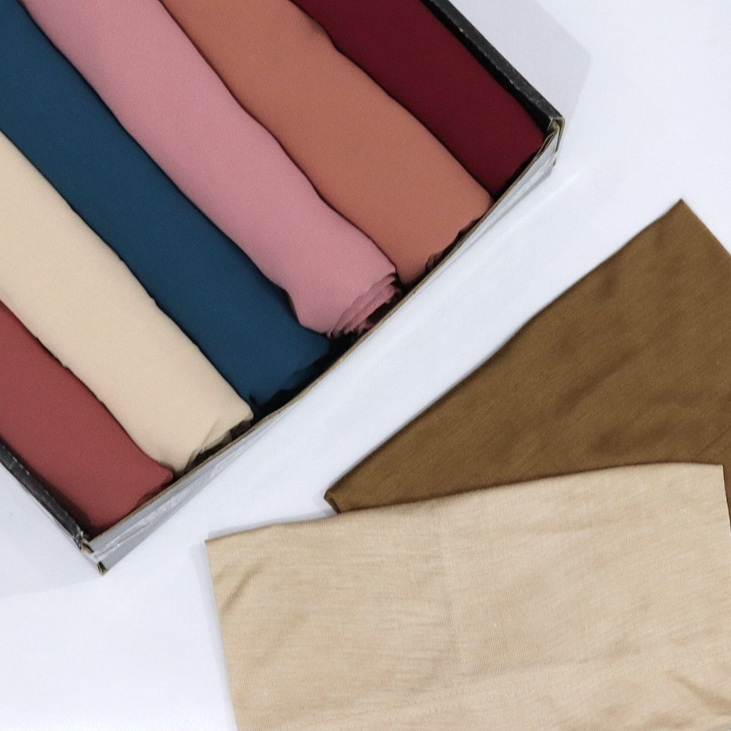 Georgette Hijab Box- Velvet Teddy