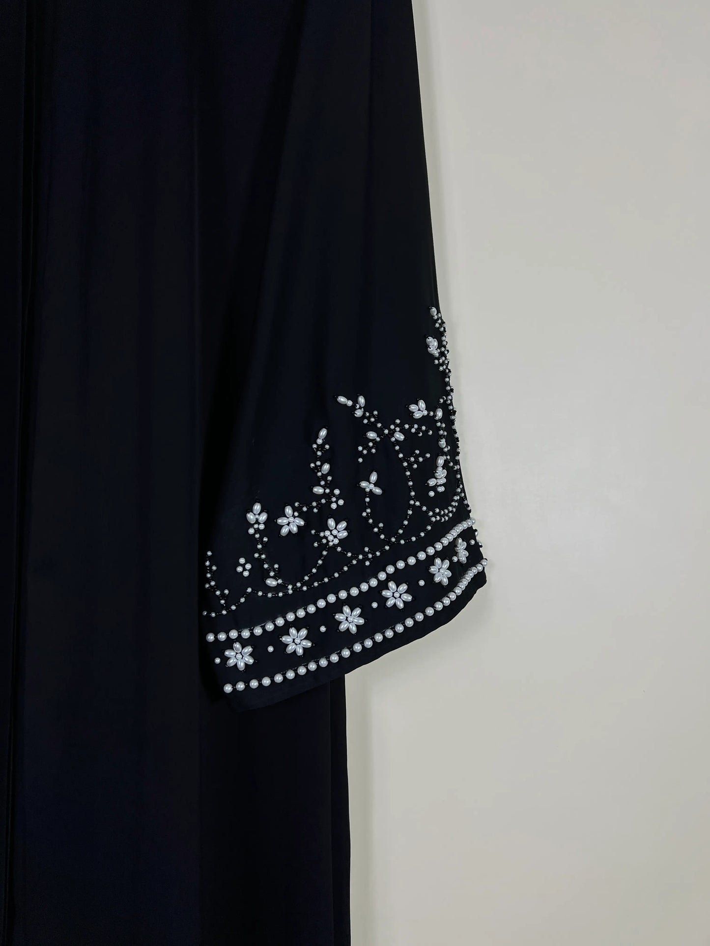 Black - Zahrat Muse Abaya HJ1678