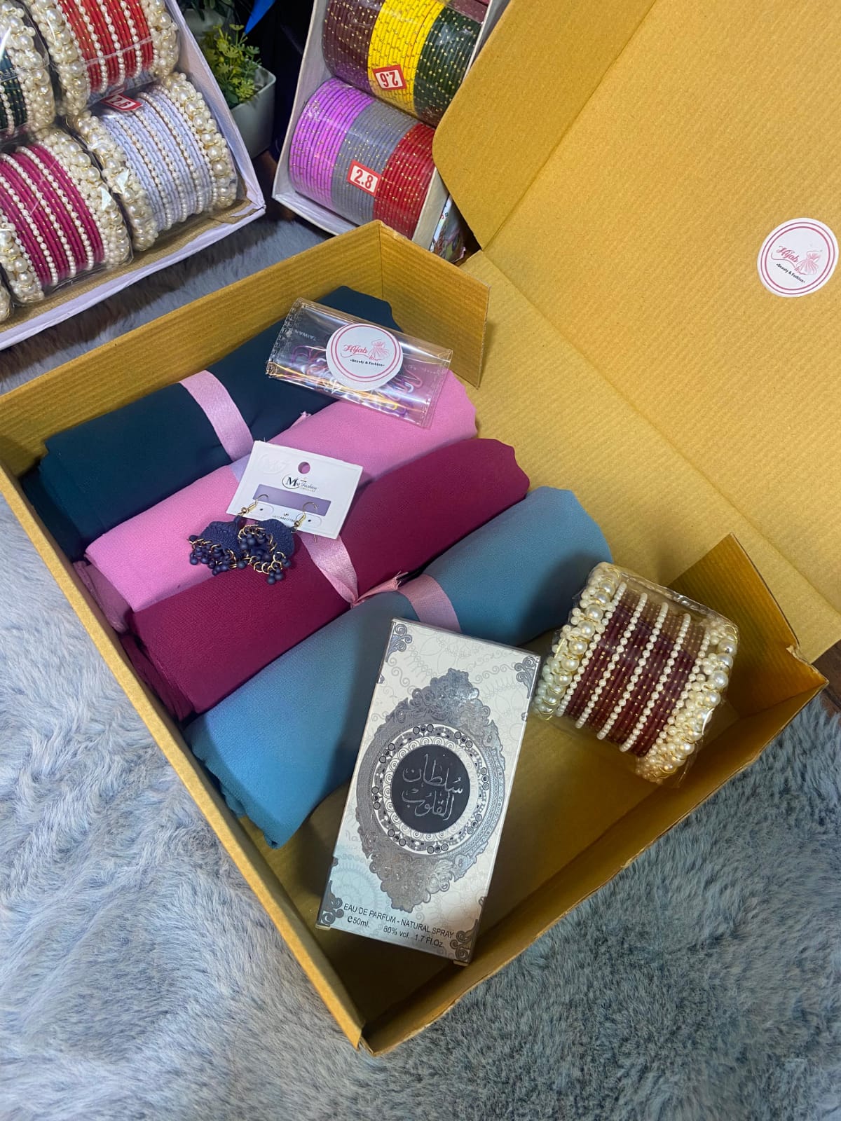 Hijablo Luxury Gift Box – Premium Hijab Collection